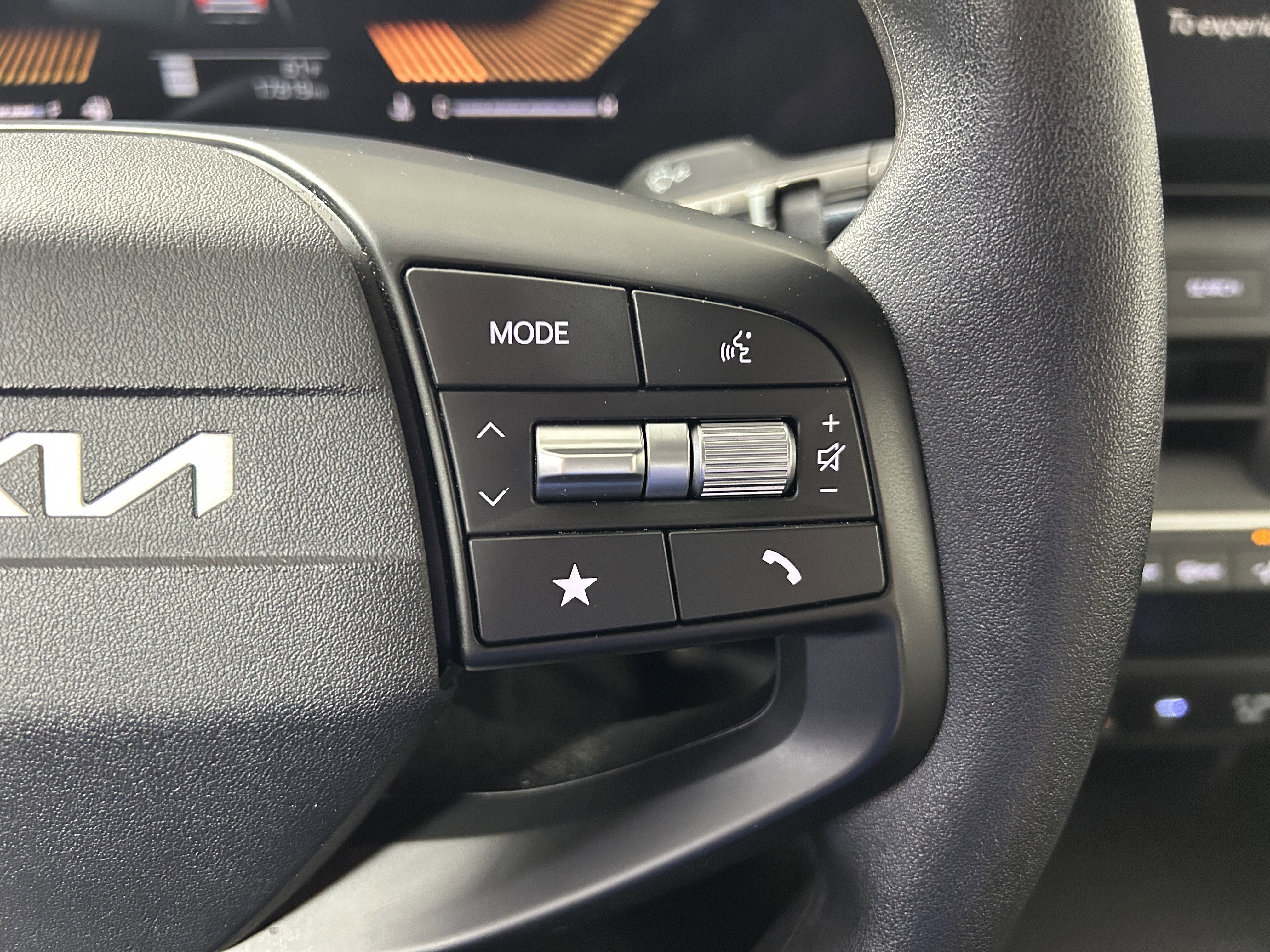 Certified 2025 Kia K4 LXS image 20