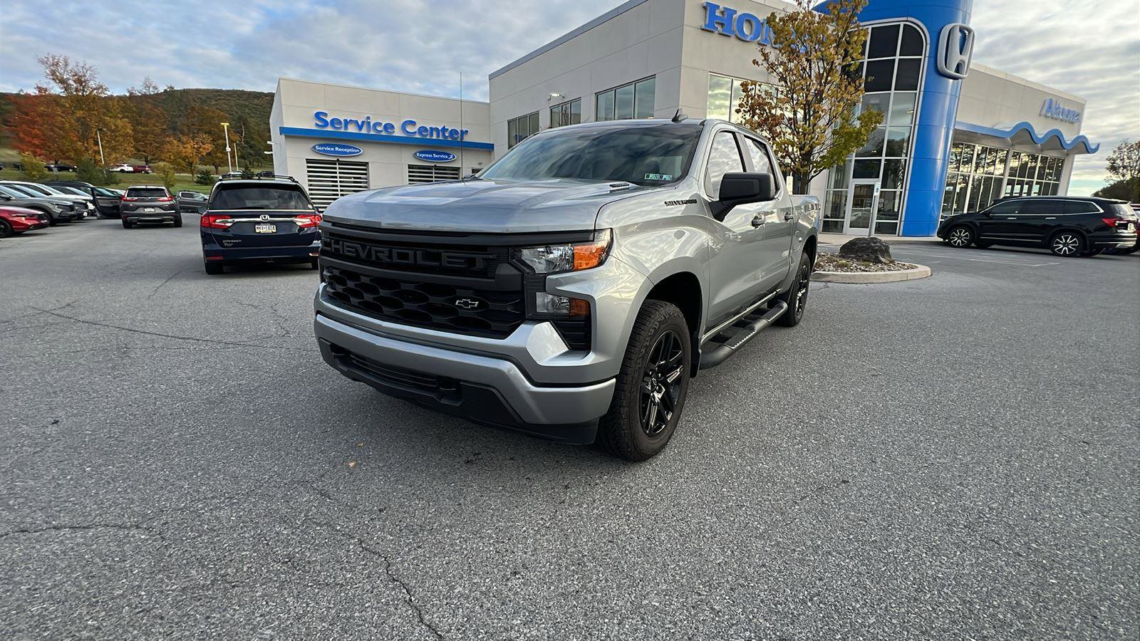 Used 2025 Chevrolet Silverado 1500 Custom w/ Turbomax Blackout Package image 8