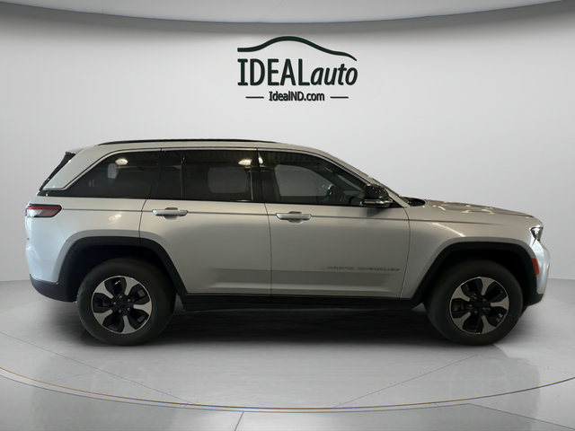 Used 2024 Jeep Grand Cherokee Limited 4xe AWD/4WD image 3