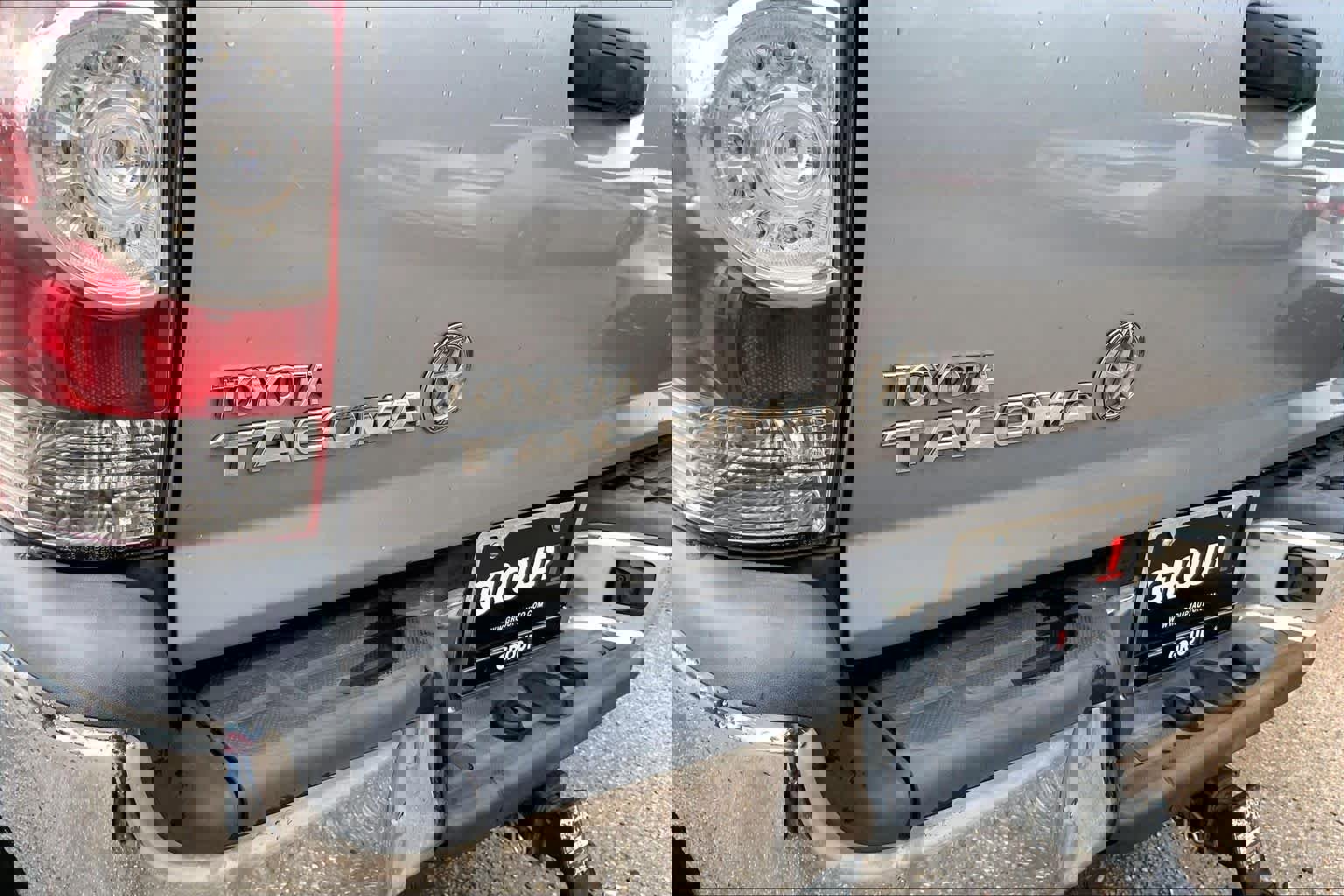 Used 2015 Toyota Tacoma PreRunner w/ SR5 Package RWD image 29