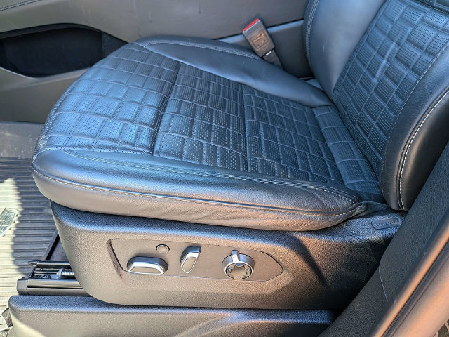 Certified 2023 Cadillac Escalade V AWD/4WD image 22
