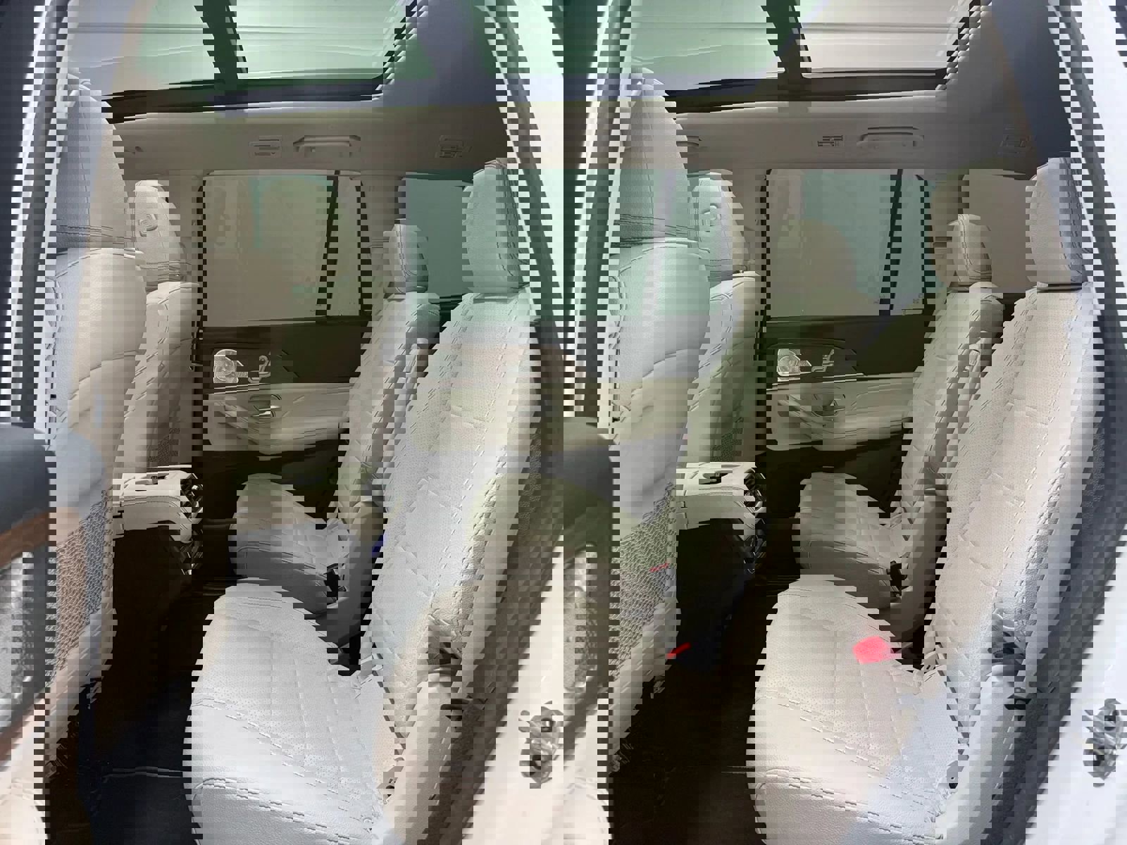 Used 2021 Mercedes-Benz GLS 450 4MATIC image 16