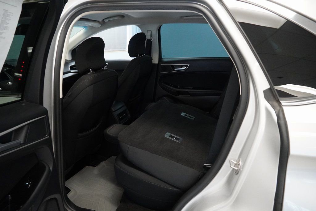 Used 2019 Ford Edge SEL image 21