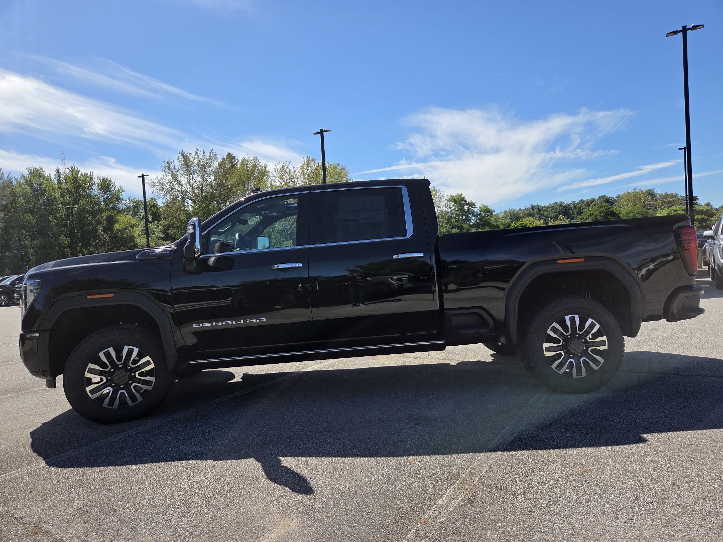 New 2026 GMC Sierra 2500 Denali Ultimate w/ Max Trailering Package AWD/4WD image 16