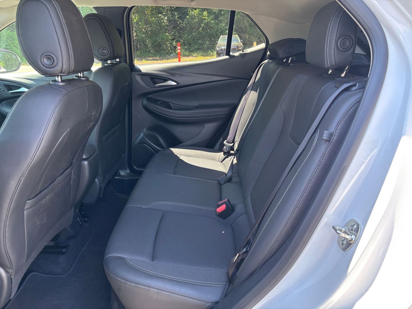 Used 2025 Buick Encore GX Preferred FWD image 24