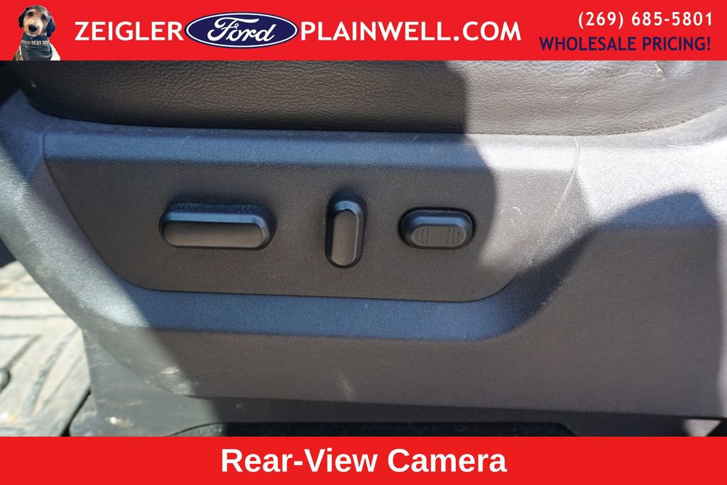 Used 2012 Ford F350 Lariat w/ Chrome Pkg image 15