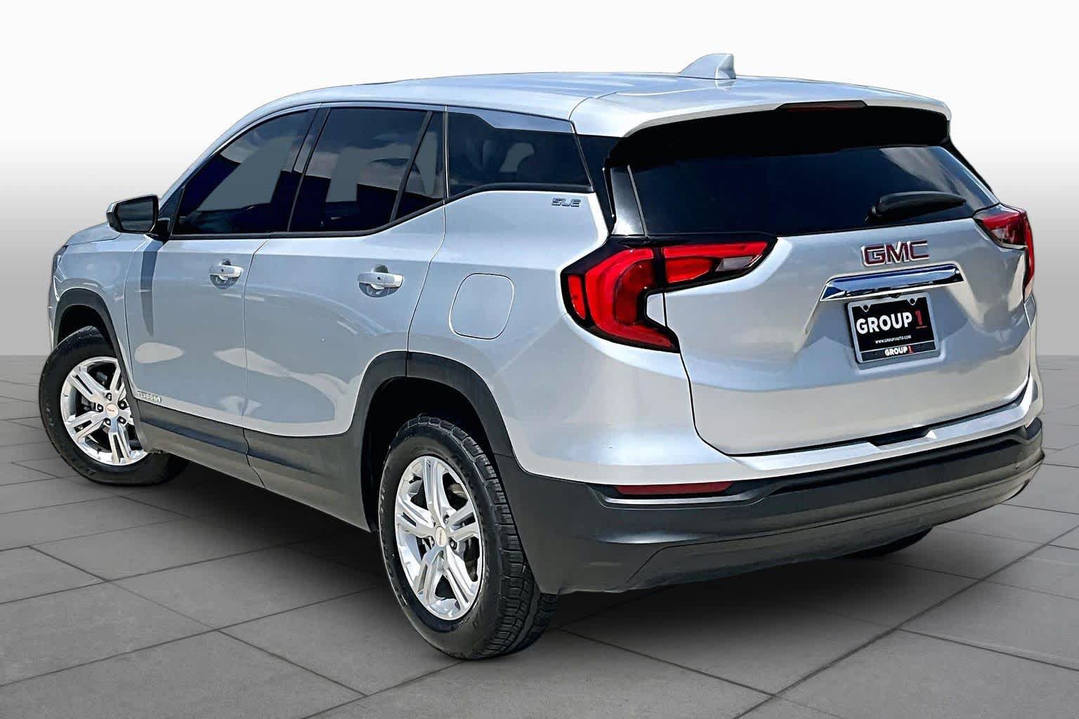 Used 2020 GMC Terrain SLE FWD image 11
