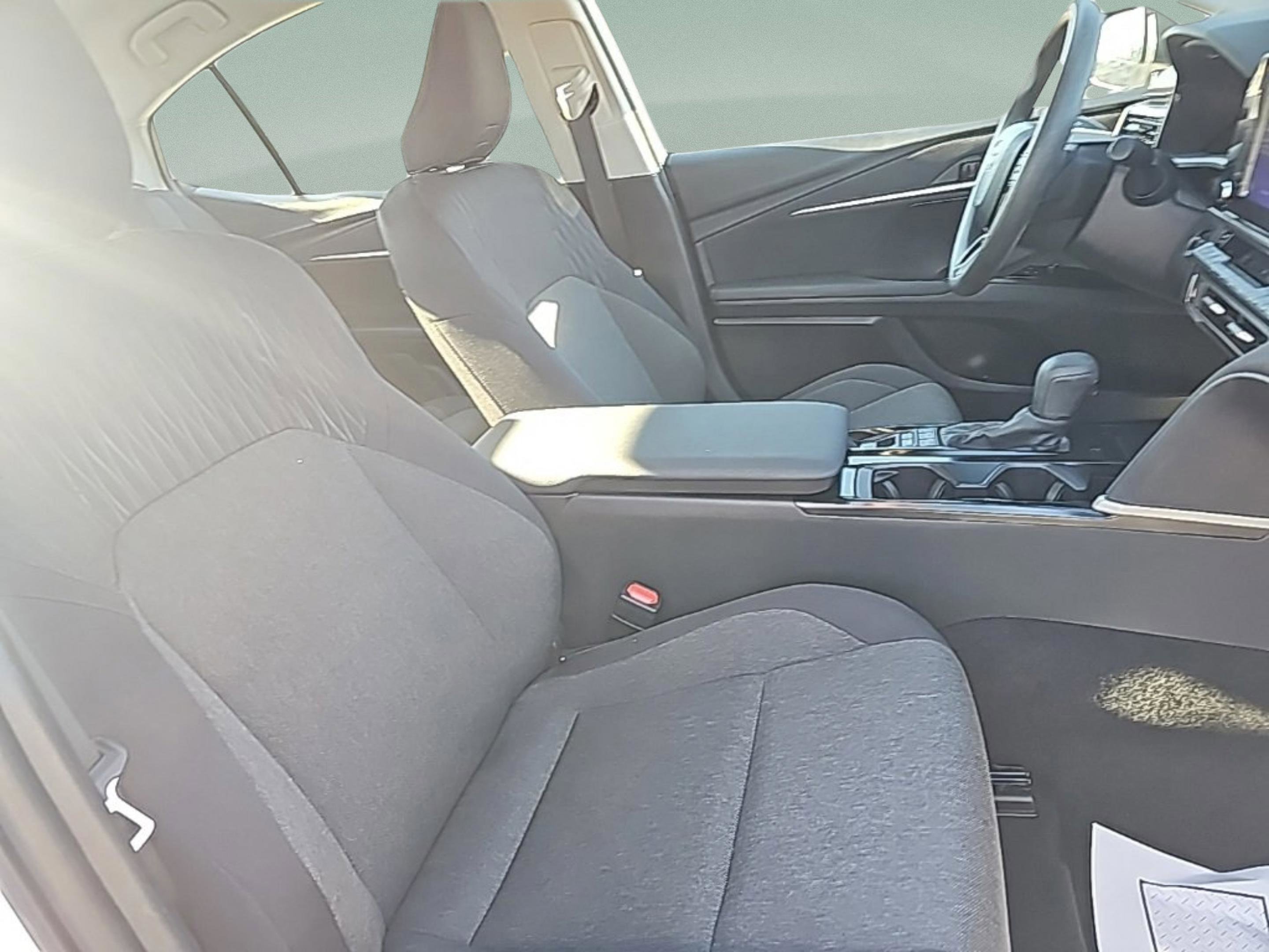 Used 2025 Toyota Camry LE image 22