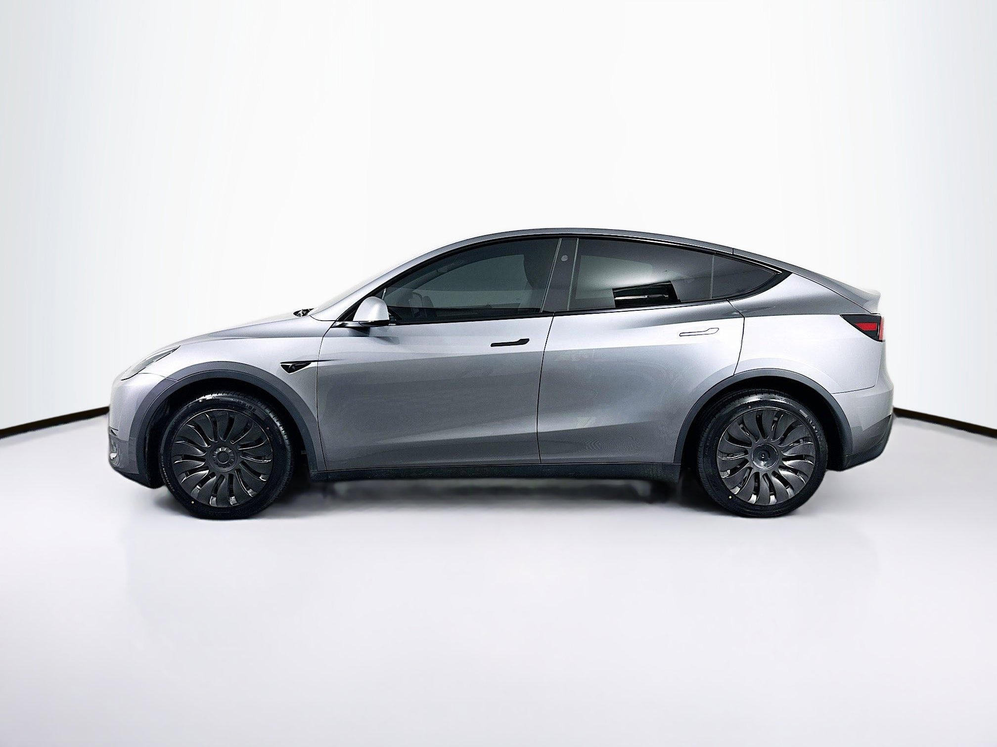 Used 2024 Tesla Model Y Long Range image 4