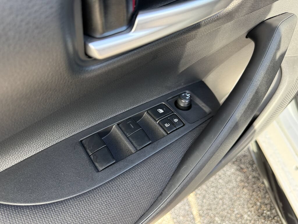 Used 2026 Toyota Corolla SE FWD image 18