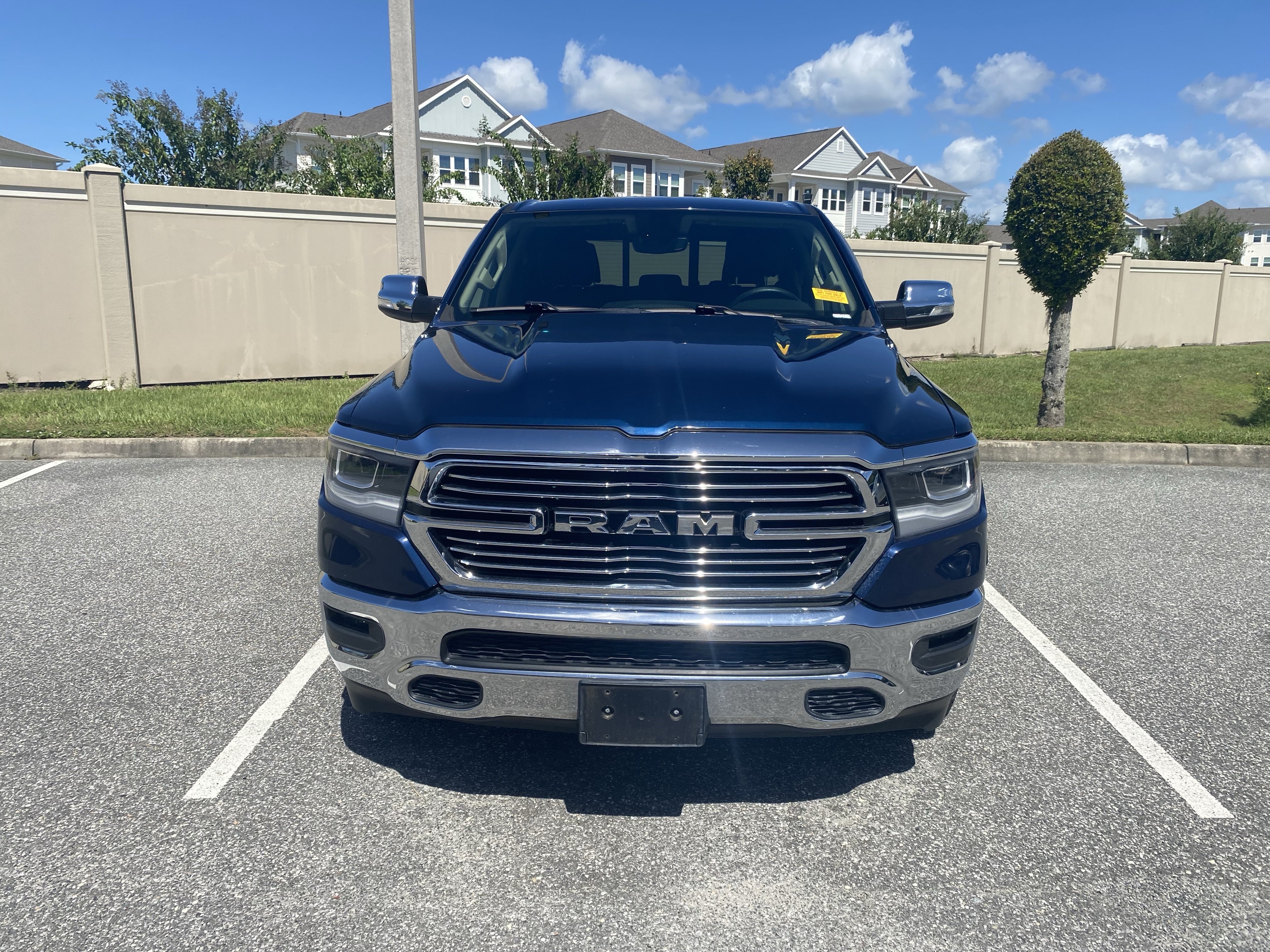 Used 2020 RAM 1500 Laramie AWD/4WD image 2