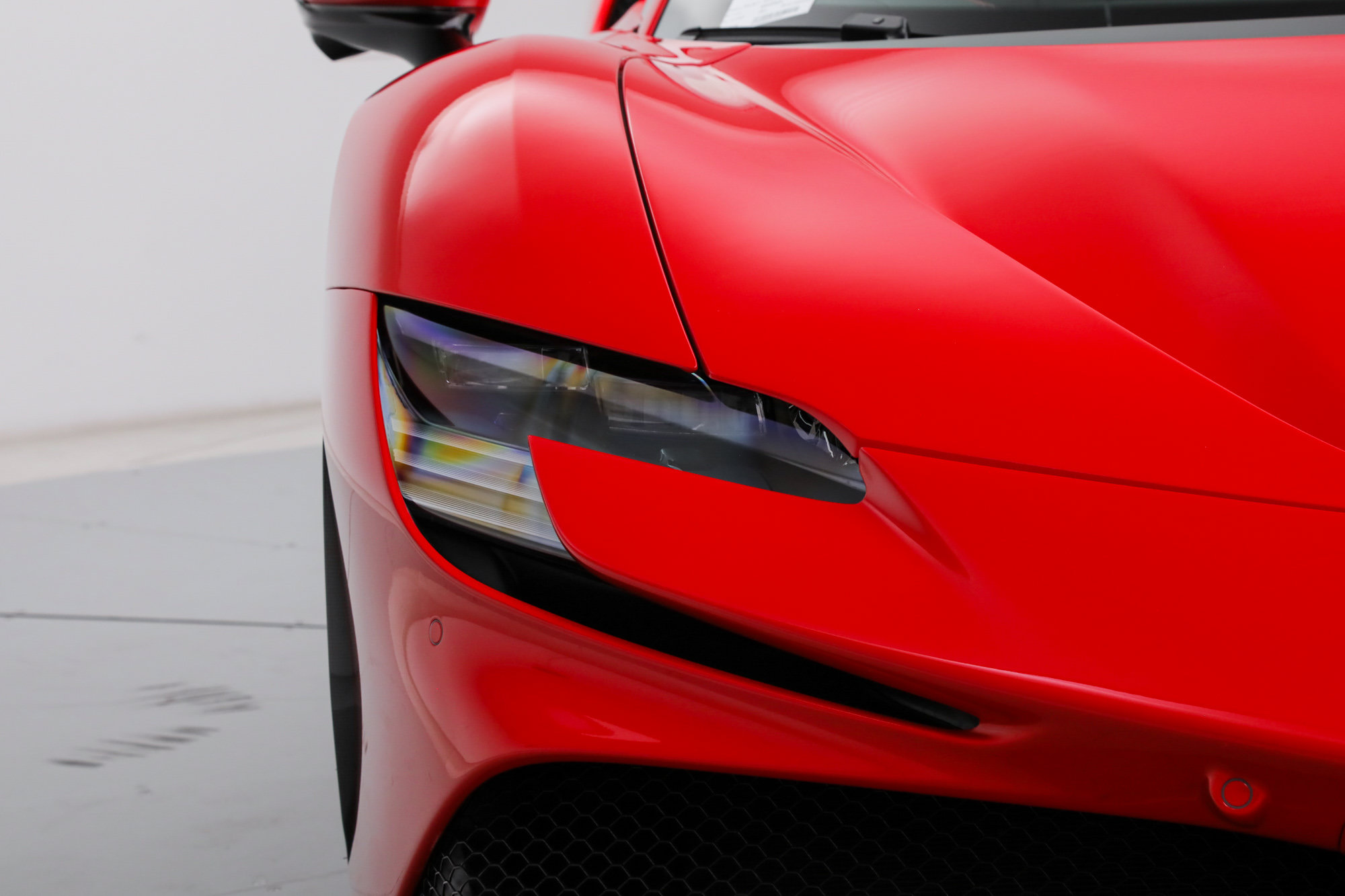 Certified 2025 Ferrari SF90 Spider AWD/4WD image 17