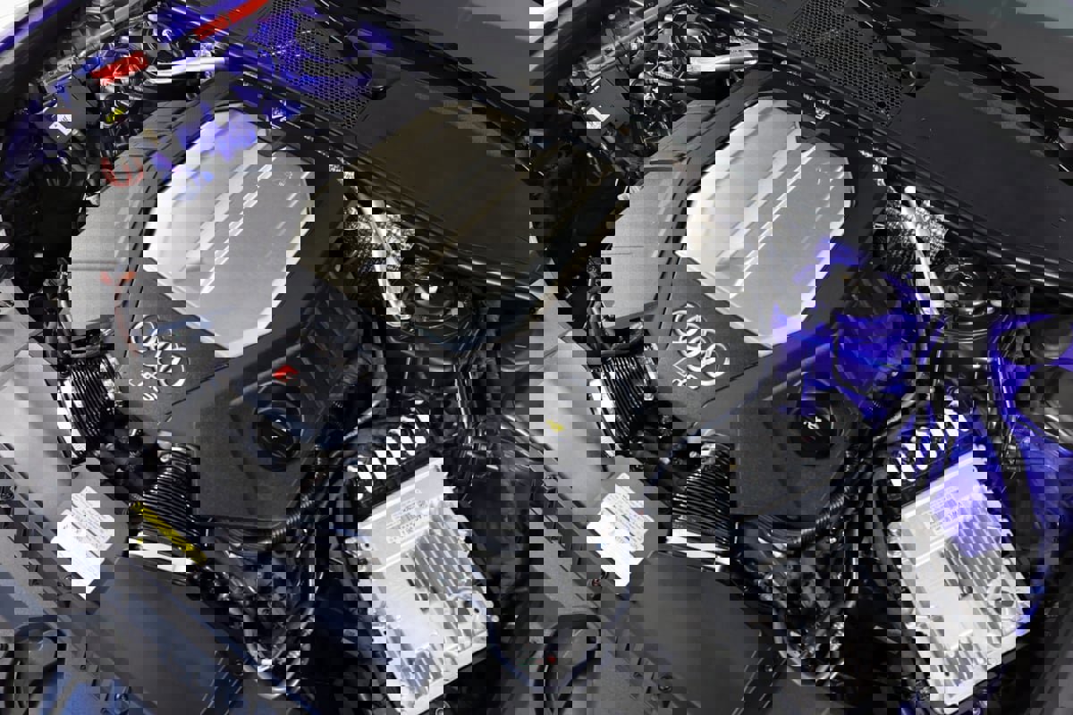 Used 2023 Audi RS 6 w/ Driver Assistance Package image 34