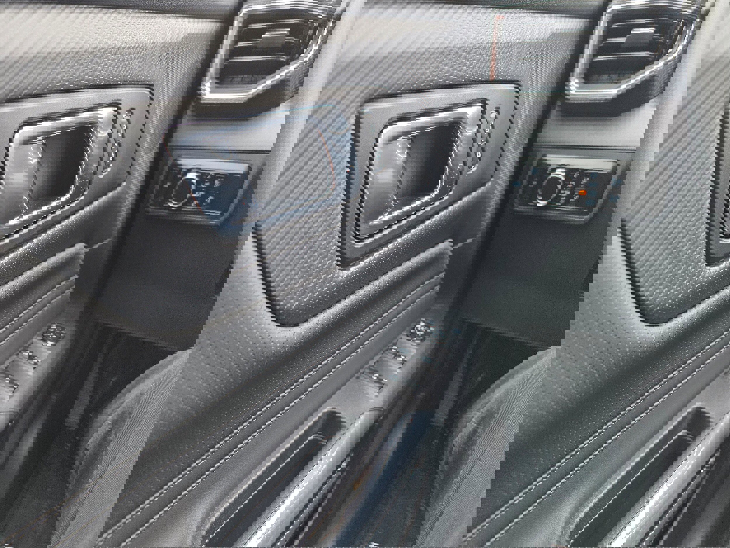 New 2026 Ford Mustang Premium w/ Anti-Theft Package image 24