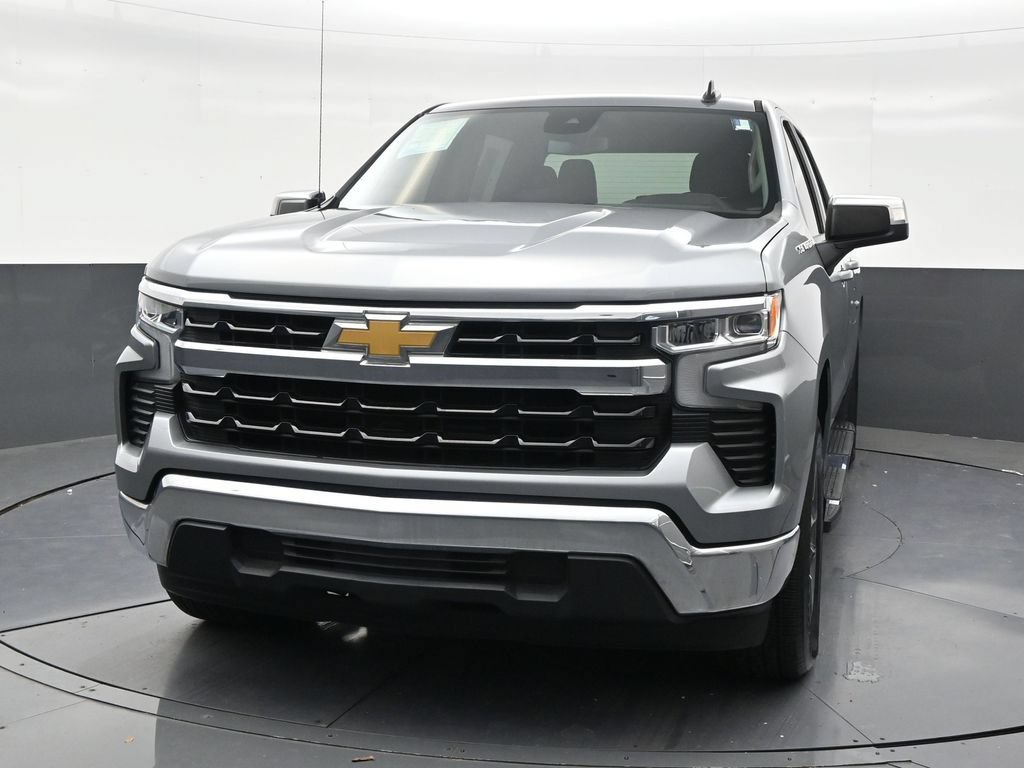 Used 2024 Chevrolet Silverado 1500 LT RWD image 8