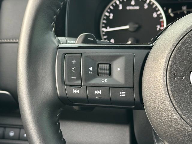 Certified 2025 Nissan Pathfinder SL image 38