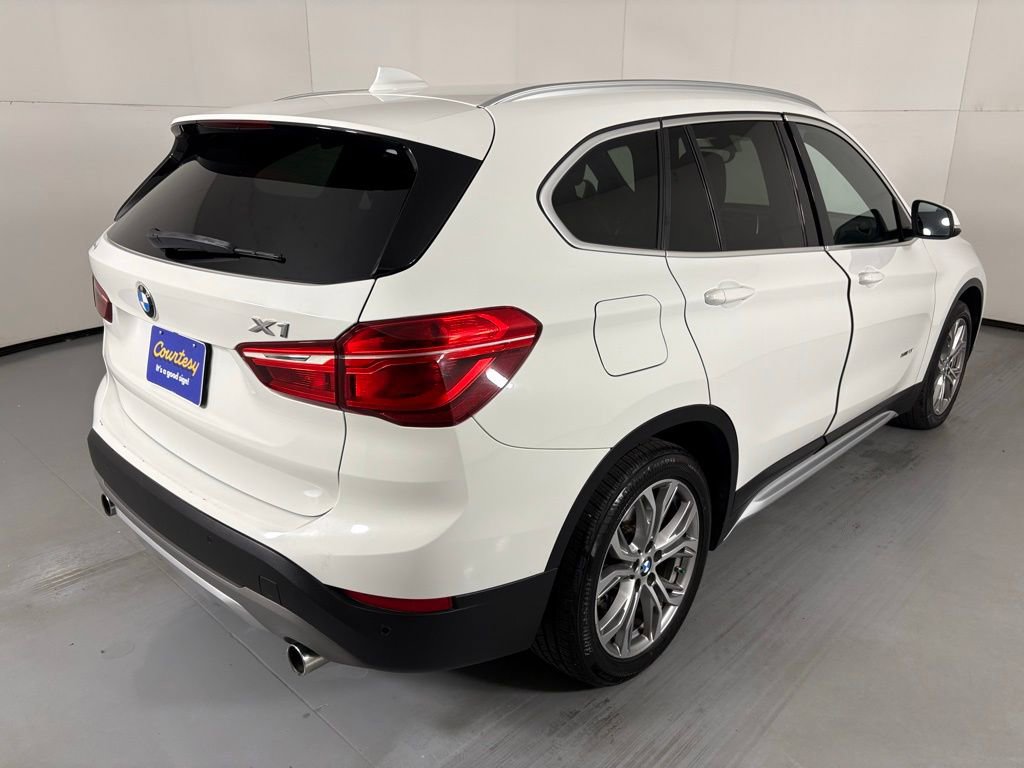 Used 2017 BMW X1 xDrive28i image 8