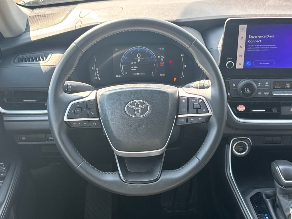 Used 2024 Toyota Grand Highlander XLE image 17