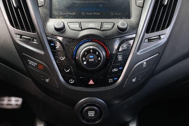 Used 2016 Hyundai Veloster Turbo image 35