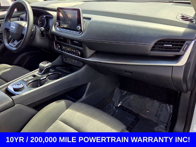 Used 2025 Nissan Rogue SV AWD/4WD image 16
