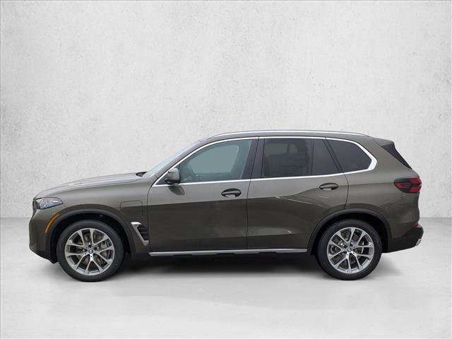 Used 2026 BMW X5 xDrive50e AWD/4WD image 5