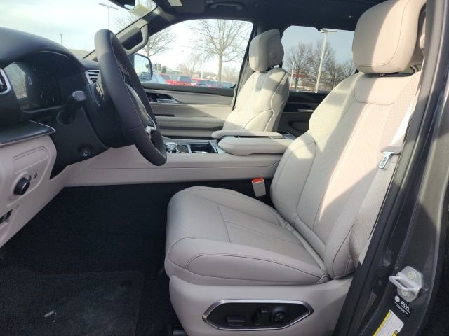 New 2026 Jeep Grand Wagoneer Limited image 2