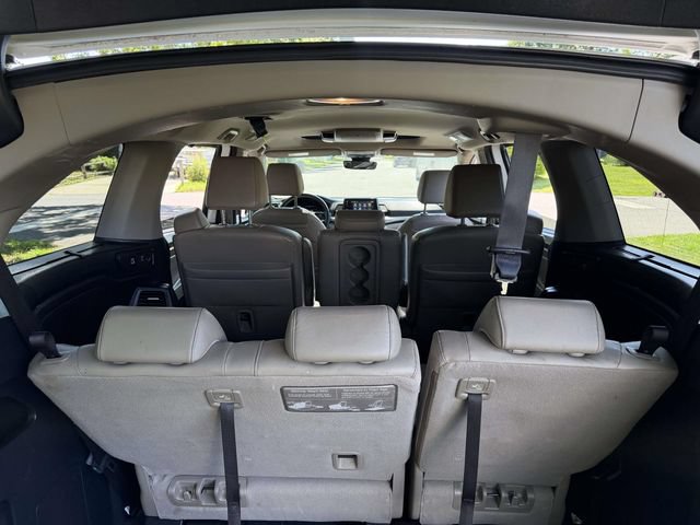 Used 2023 Honda Odyssey Touring image 11