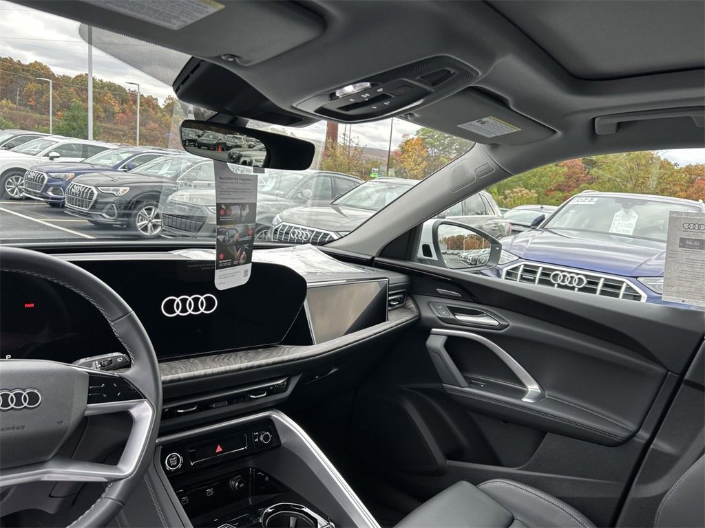 New 2025 Audi Q5 Prestige image 18