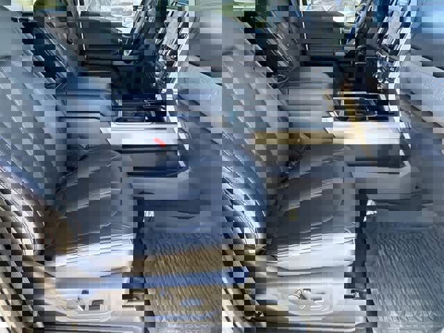 Used 2022 Ford F250 Platinum w/ FX4 Off-Road Package image 19