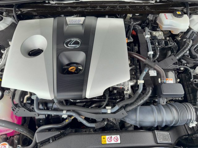 Used 2021 Lexus ES 300h w/ Premium Package FWD image 32