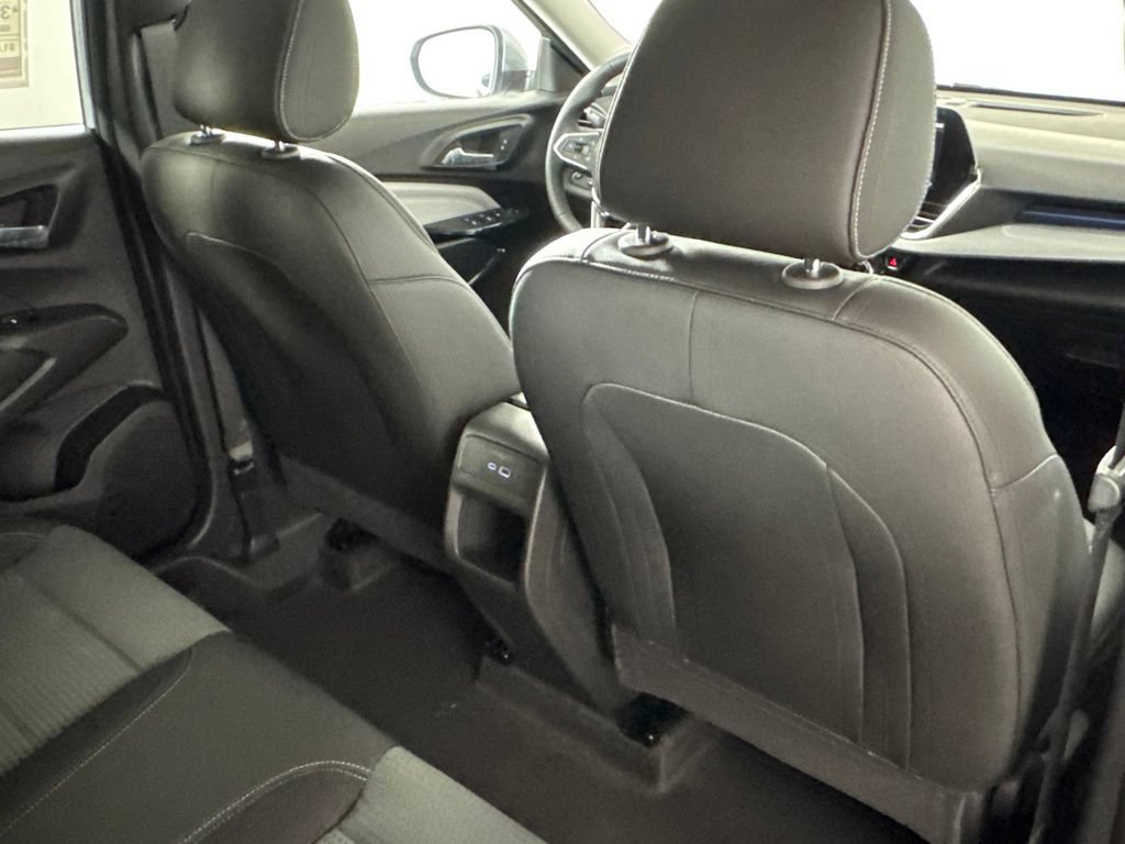 New 2026 Chevrolet Trax LT w/ Driver Confidence Package FWD image 31