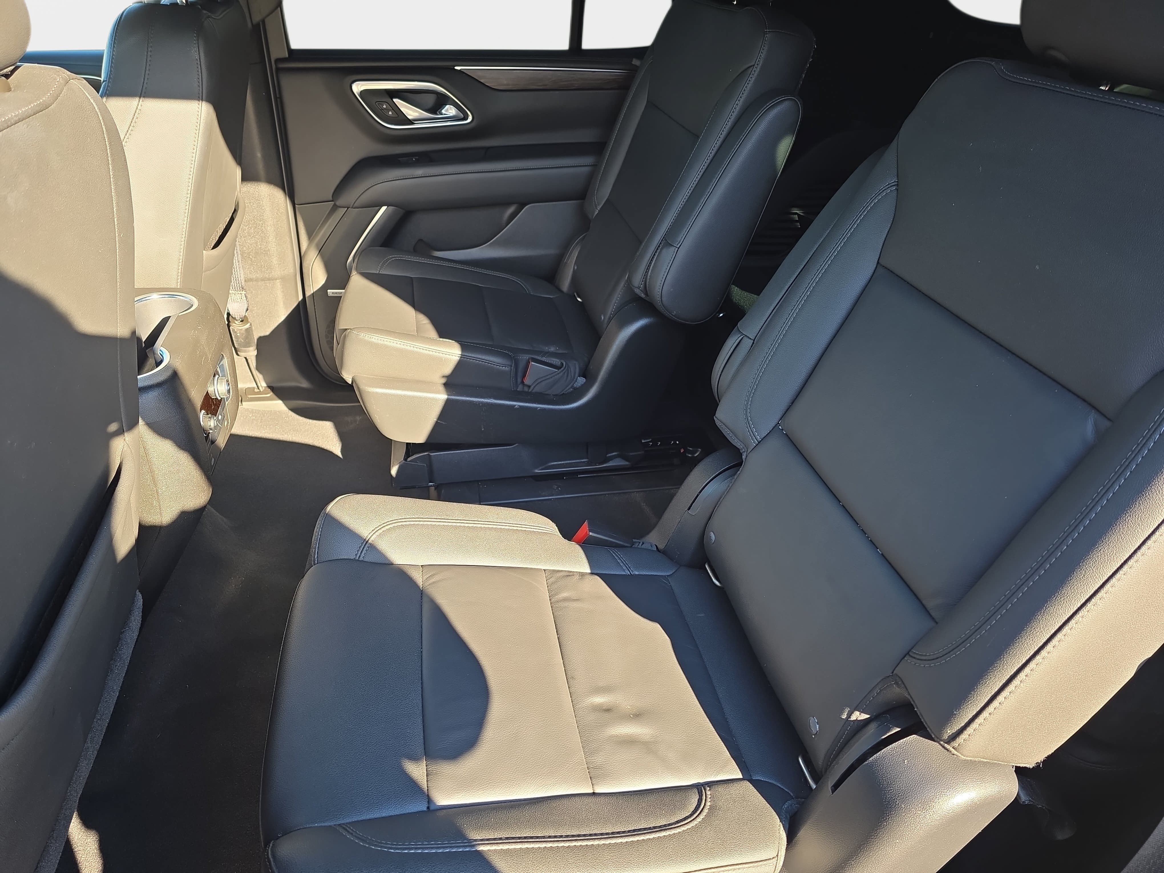 Used 2021 Chevrolet Tahoe LT AWD/4WD image 16