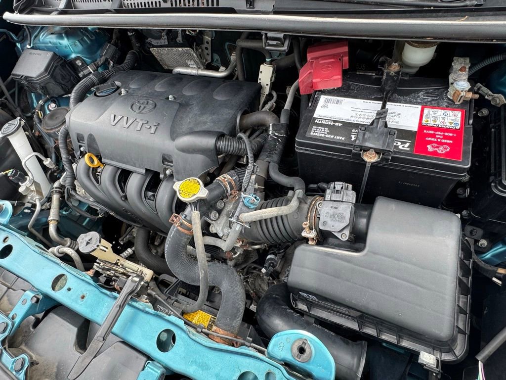 Used 2012 Toyota Yaris LE image 36