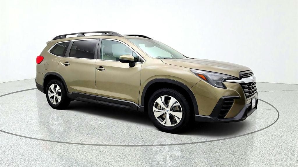 Used 2023 Subaru Ascent Premium w/ Convenience Package AWD/4WD image 3