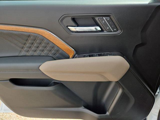 New 2026 GMC Canyon Denali image 11