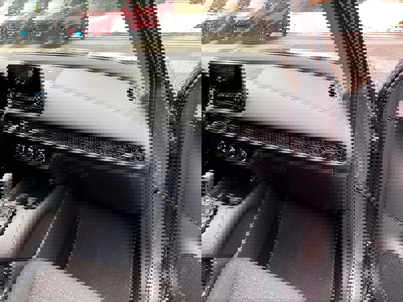 Used 2025 Honda HR-V LX image 13