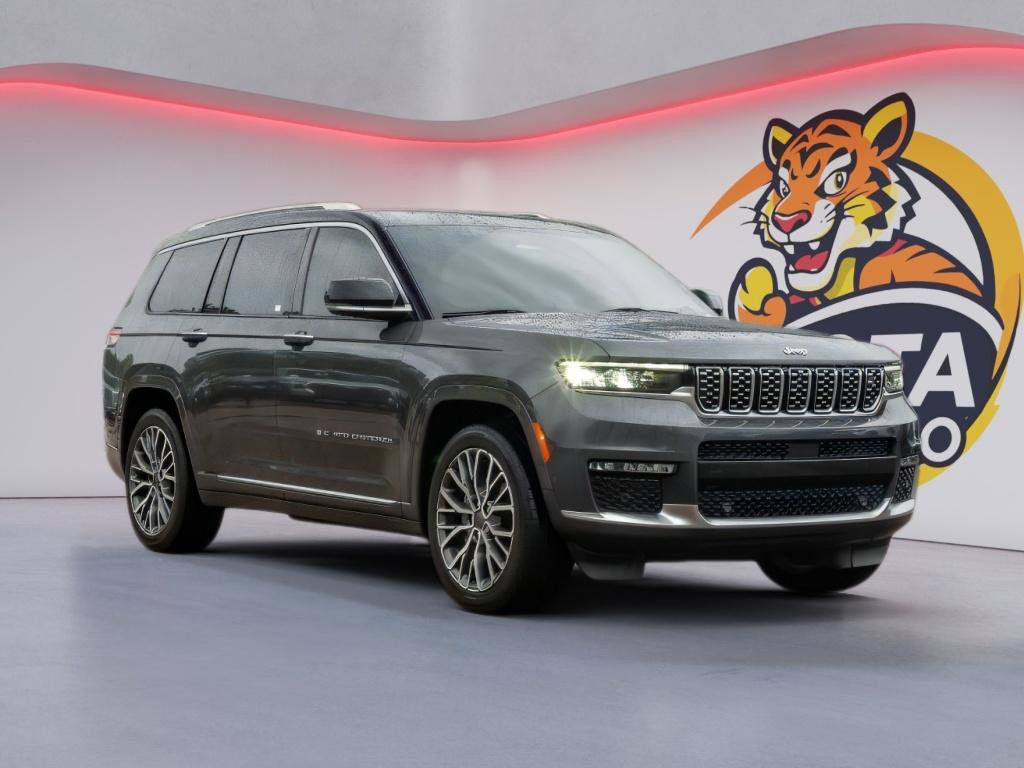 Used 2022 Jeep Grand Cherokee L Summit AWD/4WD image 3