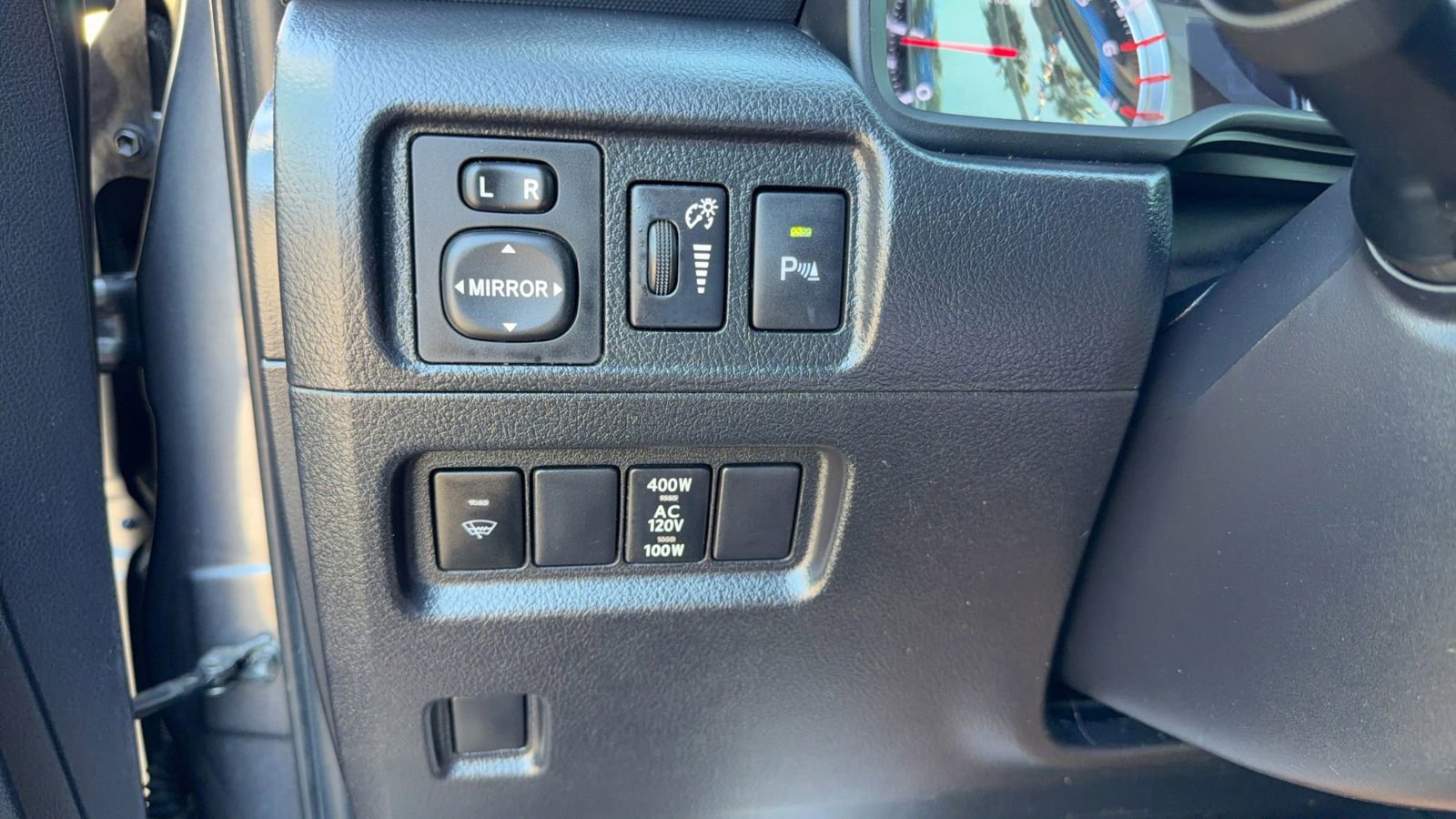 Used 2014 Toyota 4Runner Limited image 14