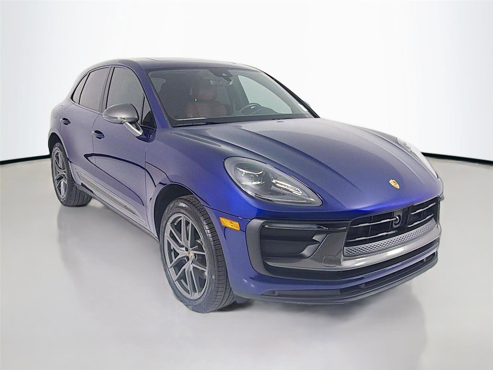 Certified 2024 Porsche Macan Turbo image 10