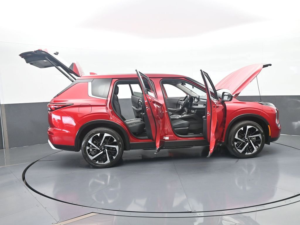 Used 2024 Mitsubishi Outlander SE Black Edition FWD image 67