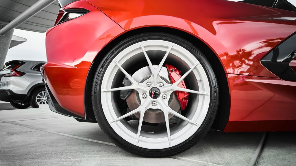 Used 2023 Chevrolet Corvette Stingray Premium Conv w/ Z51 Performance Package image 7