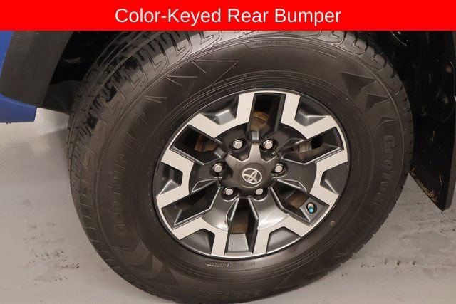 Used 2017 Toyota Tacoma TRD Off-Road w/ Premium & Technology Package image 9