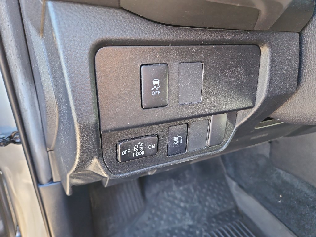 Used 2022 Toyota Tacoma SR5 AWD/4WD image 22