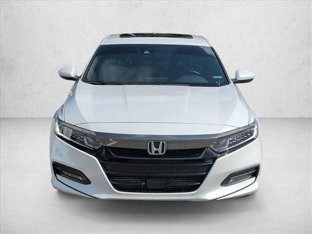 Used 2018 Honda Accord Sport image 2
