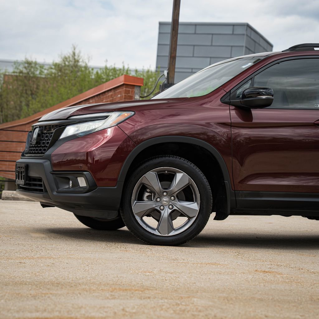 Used 2019 Honda Passport Touring image 2