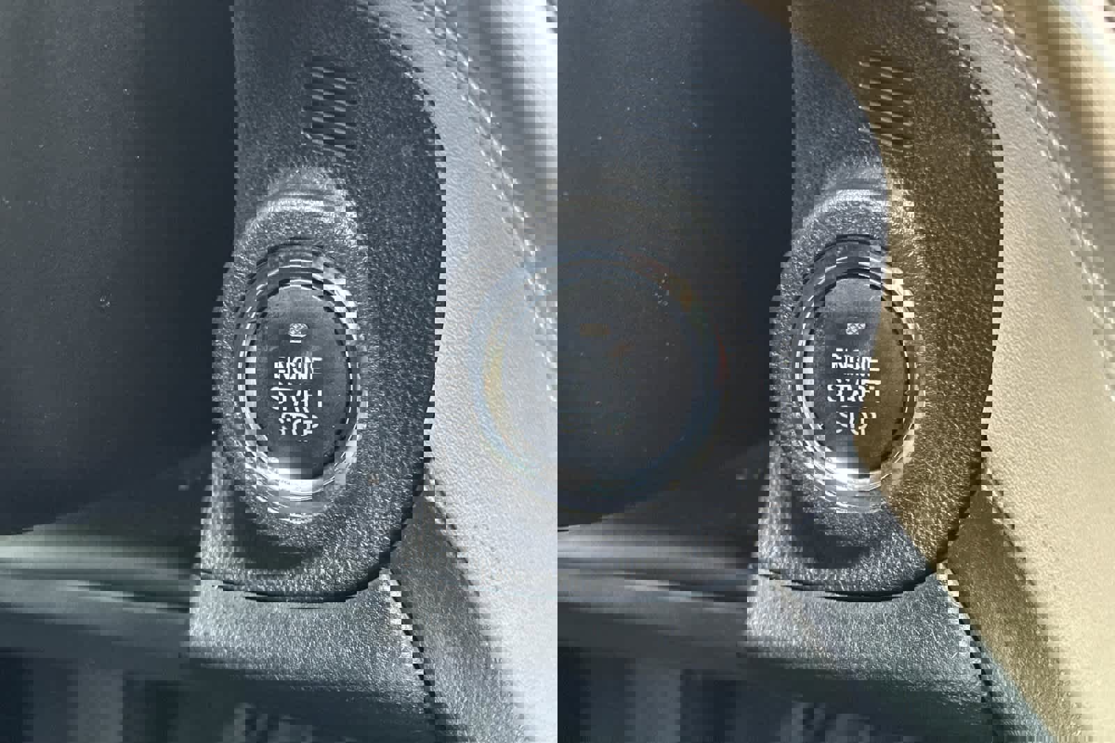 Used 2021 Subaru Outback Limited image 25