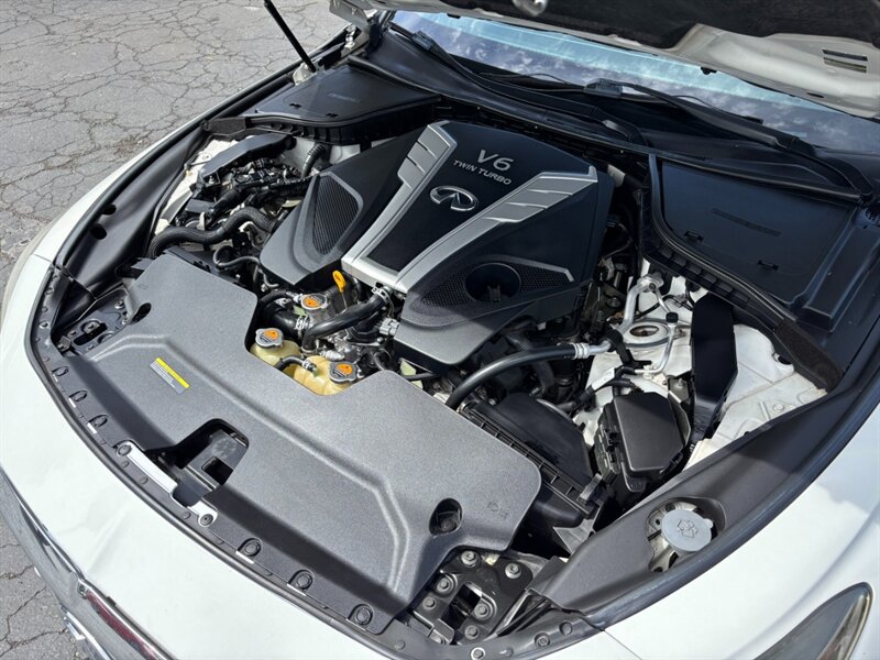 Used 2017 INFINITI Q60 Red Sport 400 RWD image 25