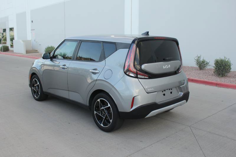 Used 2023 Kia Soul EX FWD image 7