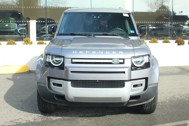 Used 2023 Land Rover Defender 110 image 8