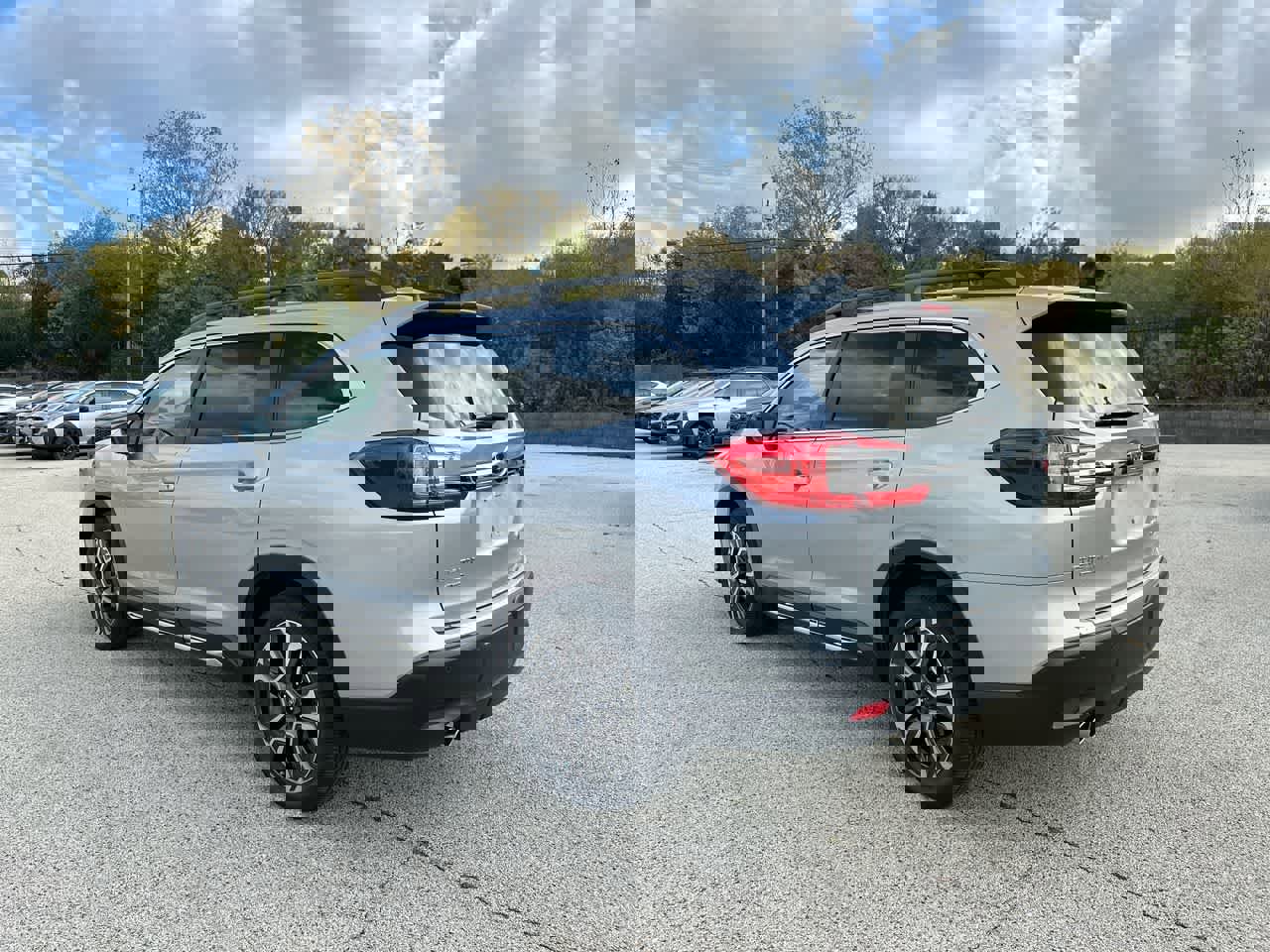 Certified 2025 Subaru Ascent Limited image 11